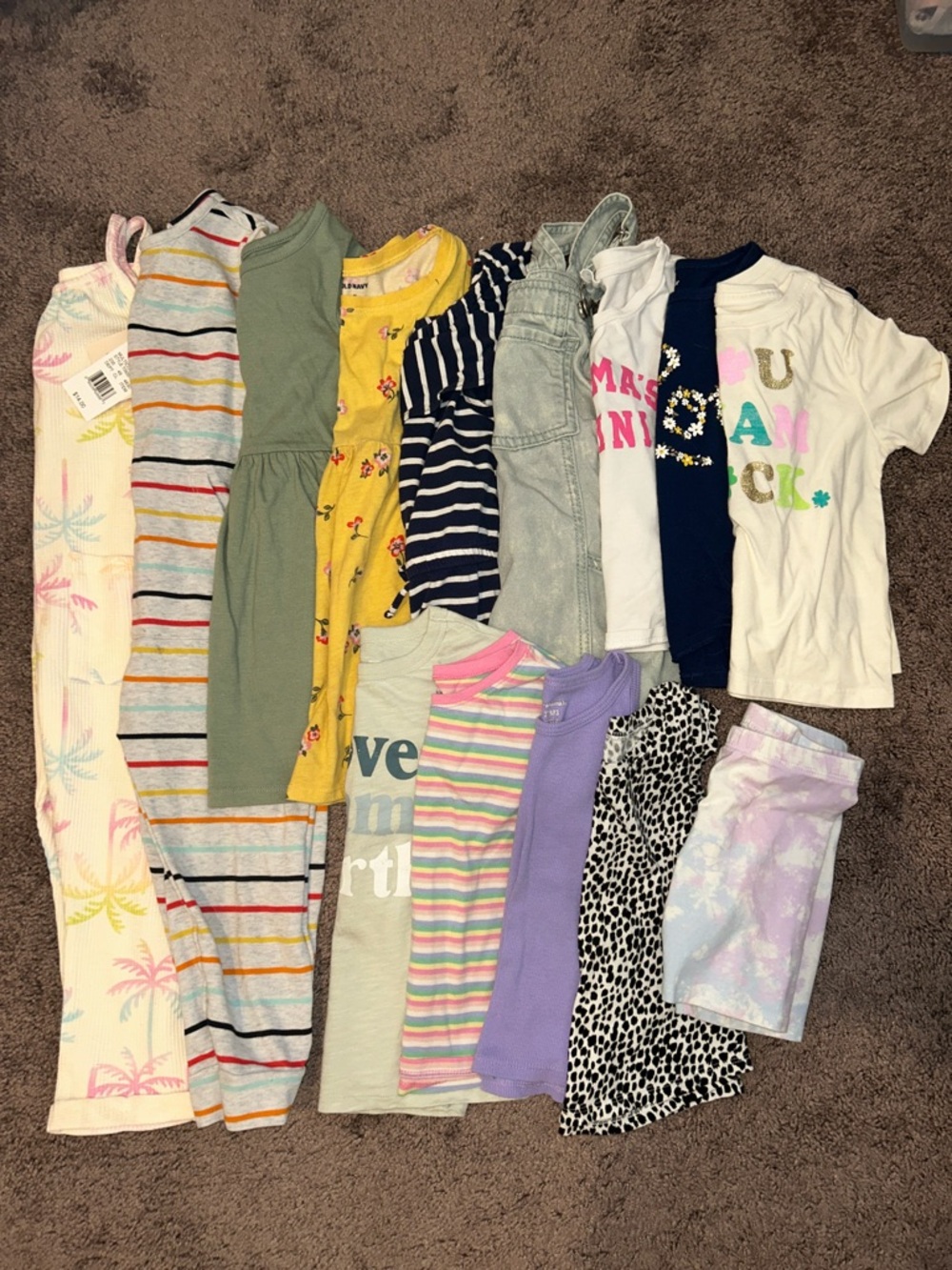 Toddler girls 3T spring/summer romper, overall dress, top, shorts bundle!